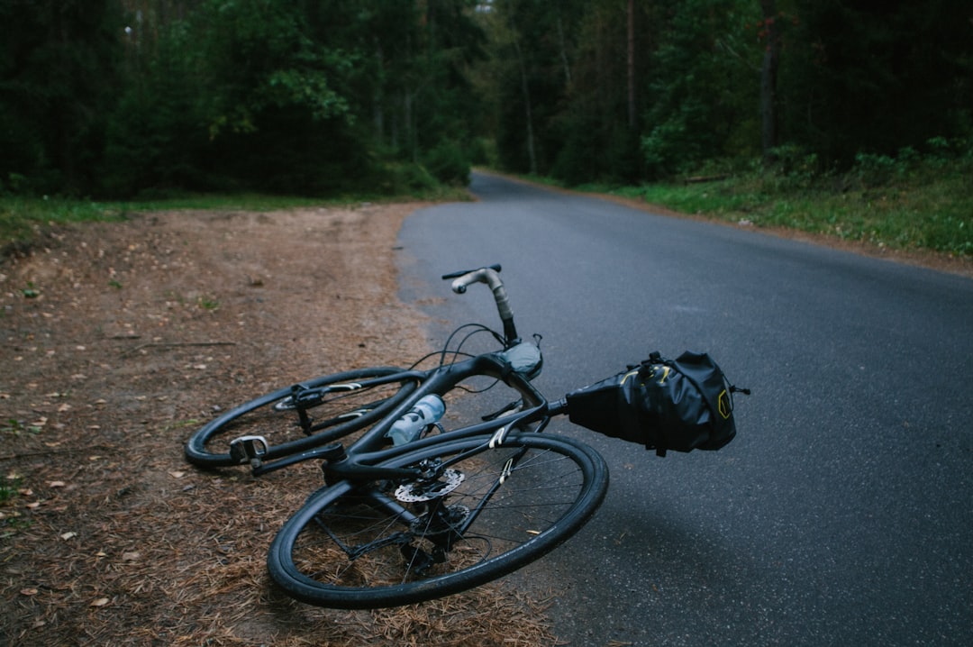 découvrez les causes, les conséquences et les conseils de prévention liés aux accidents de la route. informez-vous sur la sécurité routière et comment minimiser les risques pour vous et vos proches.